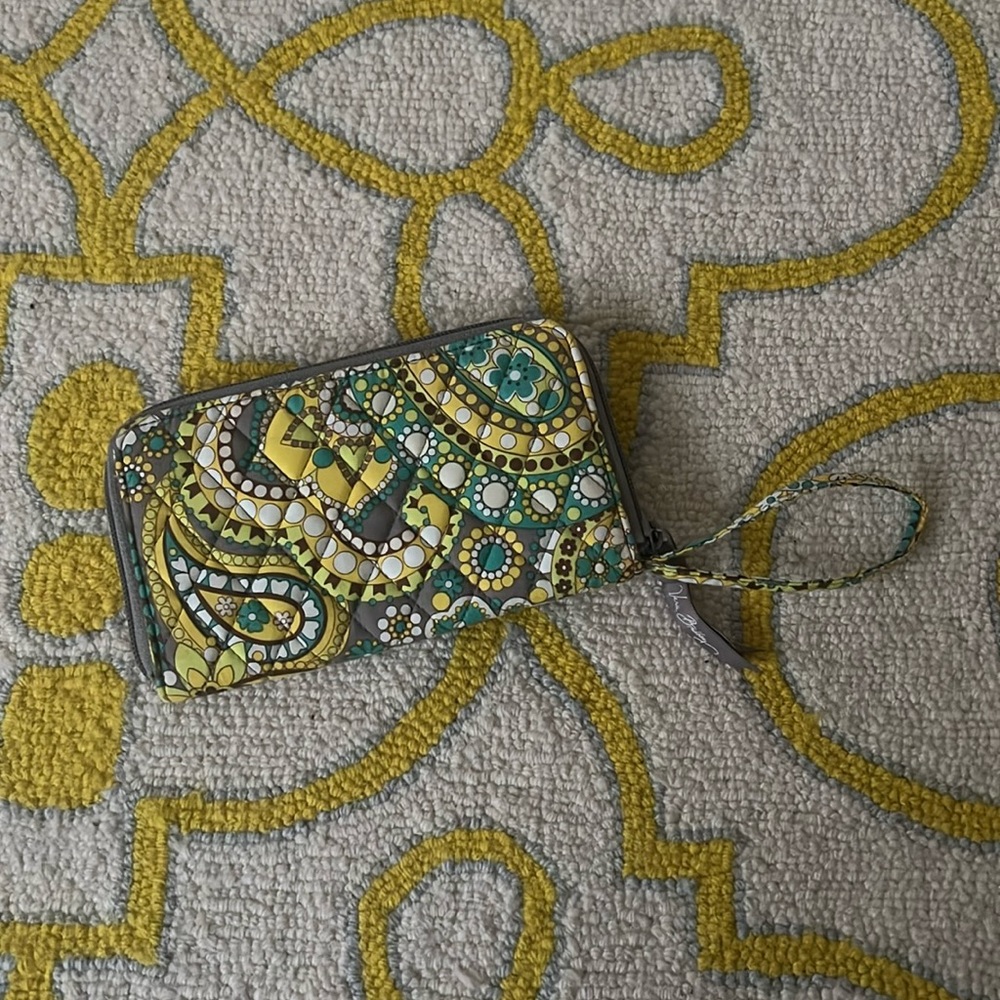 Vera Bradley RETIRED Lemon Parfait Zip Wristlet